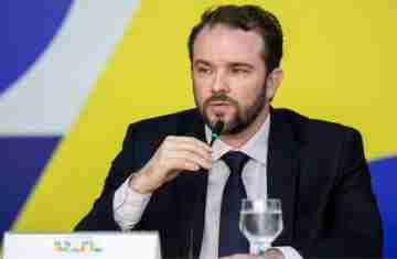  Proposta de subsídio ao diesel importado tem adesão de 25 estados 